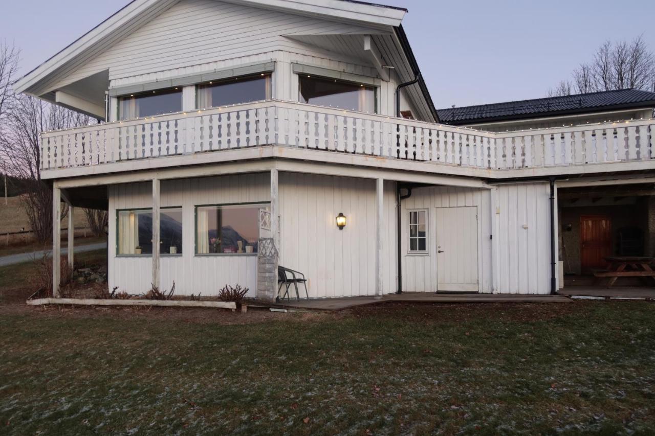 Solheim Fritidsgard Villa Svensby Exterior photo